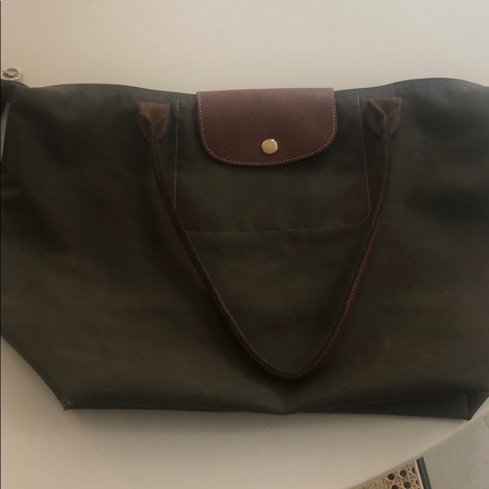 Longchamp olive green